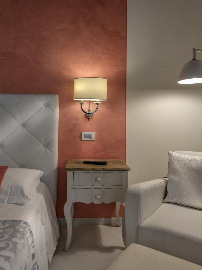 Hotel Palagi ปิเอตราซานตา ภายนอก รูปภาพ